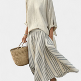 Souprava Casual Daisy s Oversize Tričkem a Midi Sukní s Pruhy z Lněného Bambusu pro Elegantní a Pohodlný Styl