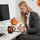 Zábavný 3D Halloween hrnek ručně vyrobený – design čarodějnice a kočky