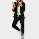 Černá